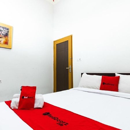 Reddoorz @ Hertasning Area 2 马卡萨 外观 照片